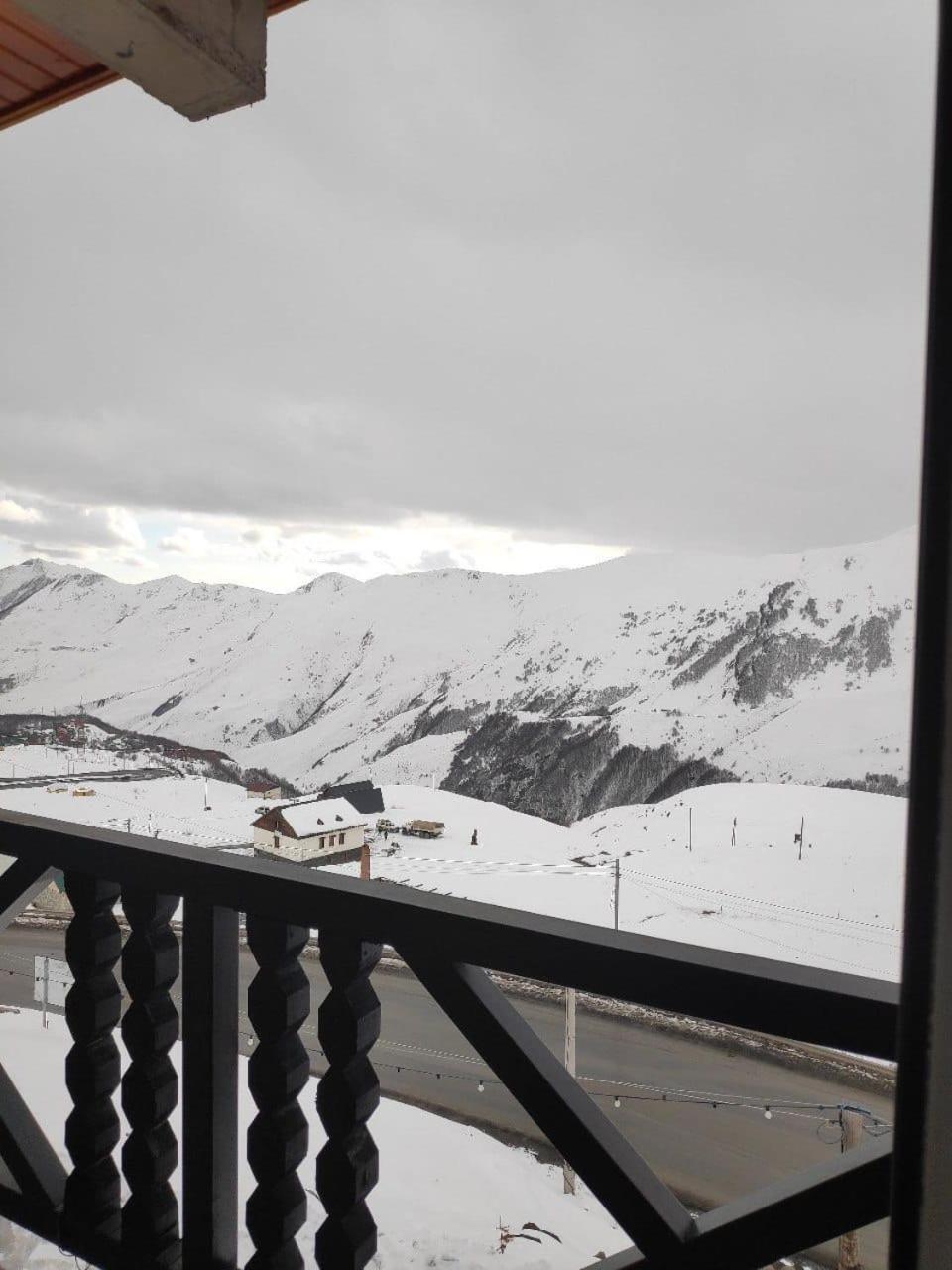 Mountain Dream House Lejlighed Gudauri Eksteriør billede